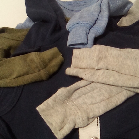 Carter's Onesie Long Sleeve Bodysuit Assortment - Picture 8 of 8